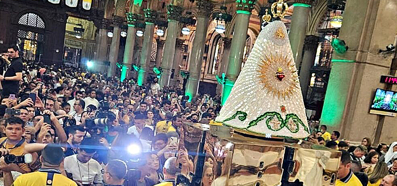 Manto de Nossa Senhora de Nazaré é apresentado hoje