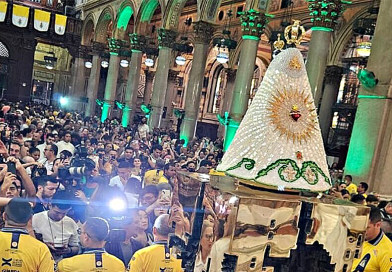 Manto de Nossa Senhora de Nazaré é apresentado hoje