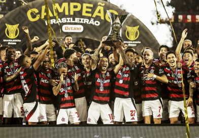 Quatro dias após a glória na libertadores, Flamengo é eneacampeão Brasileiro