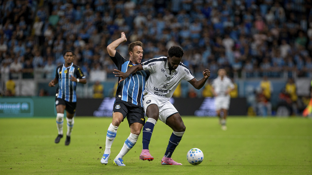 Remo empata sem gols com o Grêmio e Alef Manga desperdiça pênalti 1 Sem Titulo 1 1